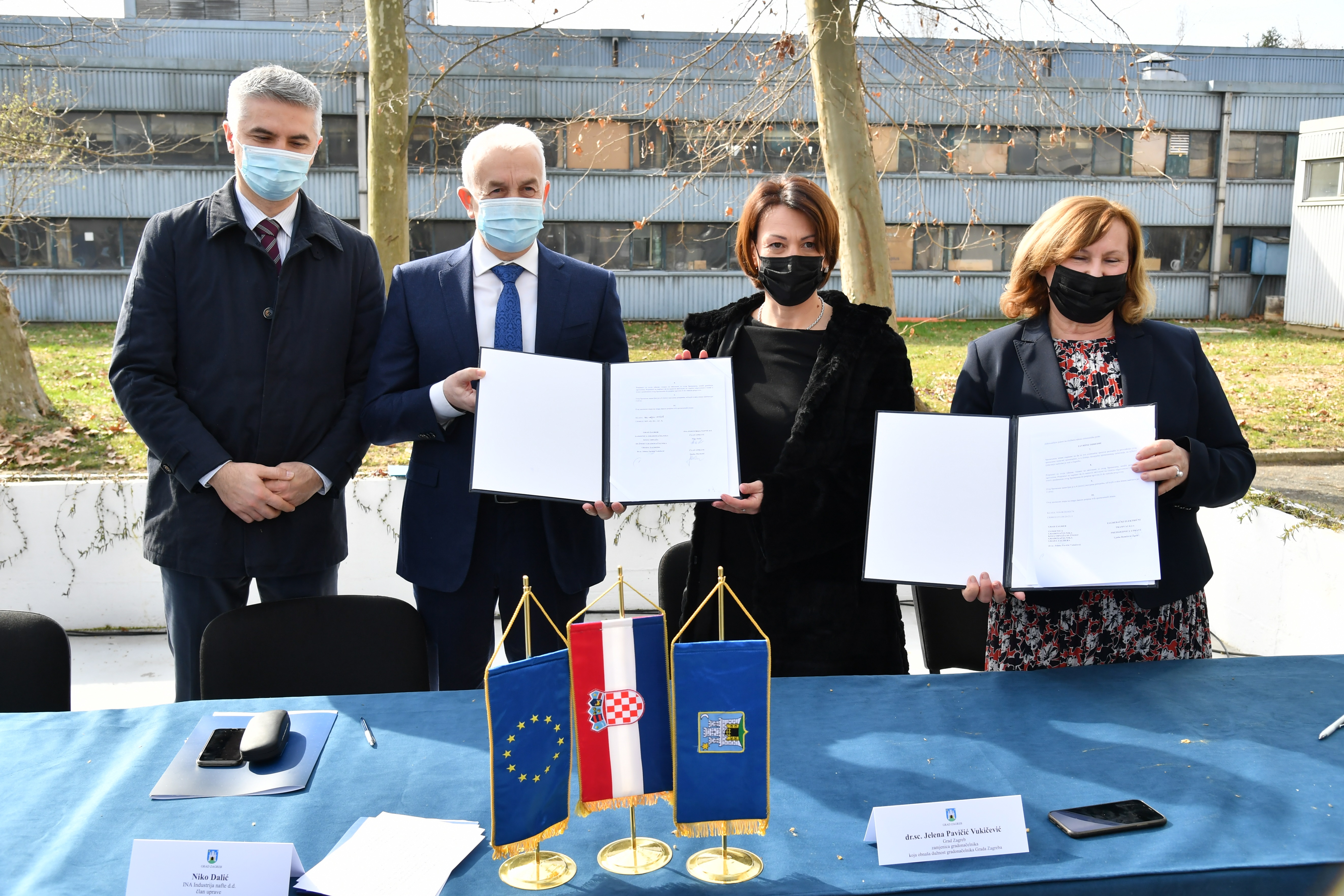 Grad Zagreb potpisao Sporazume o suradnji s INA d.d. i ZET d.o.o. na uvođenju vodika u javni gradski prijevoz